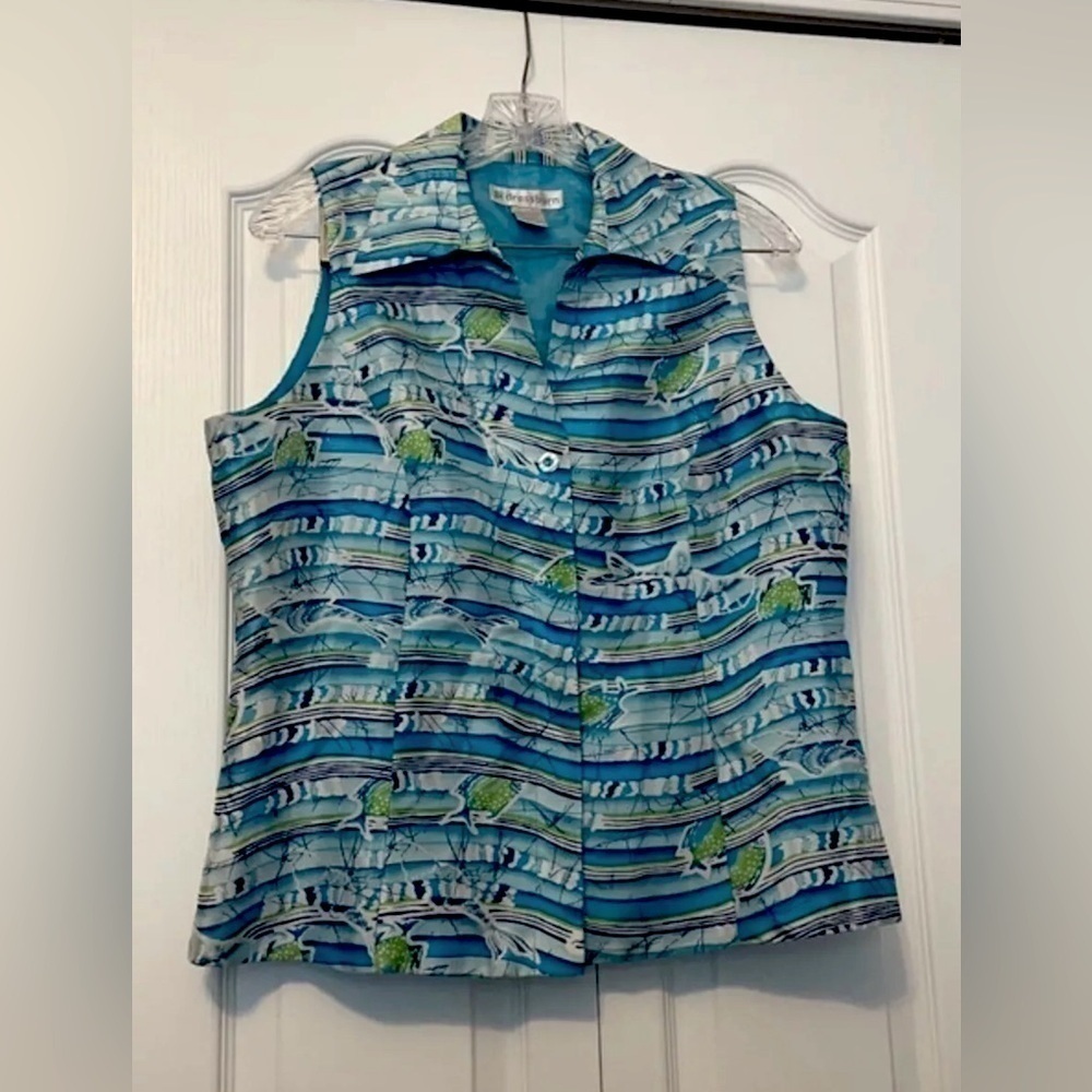 100% Silk Fish Print Coastal Vest Blue Button Front Artsy Top L